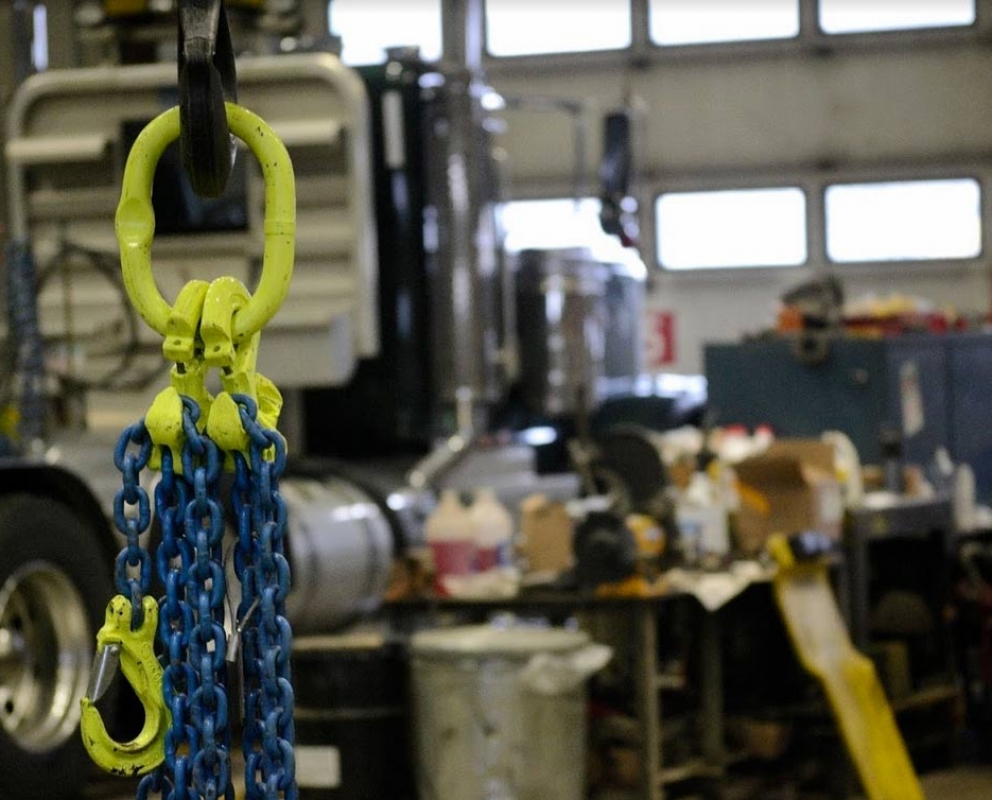 Suppliers of Overhead Lifting Chain Assemblies RI, MA & CT